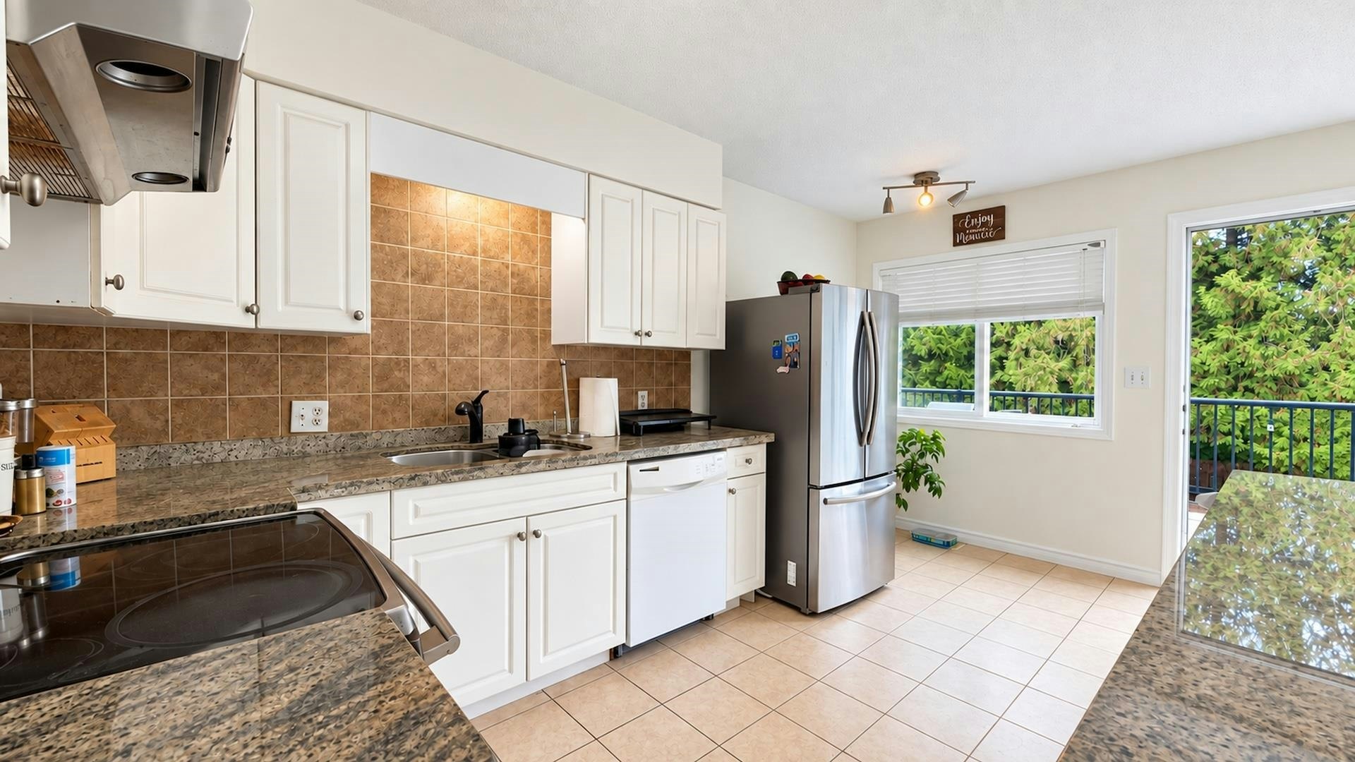 5734 49b Avenue, Delta, BC, V4K 1Z6 - 6