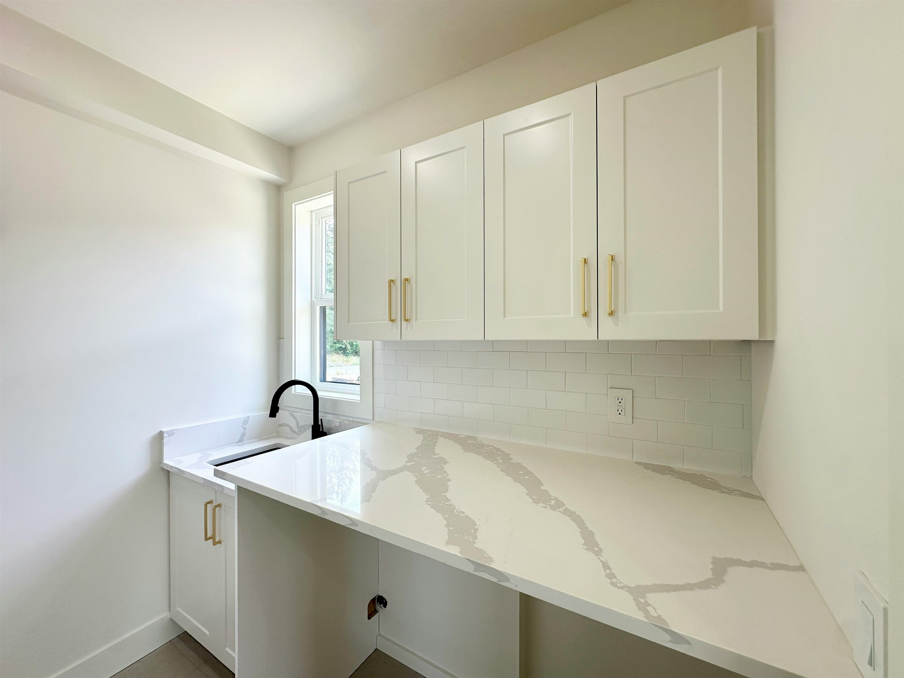 1203 Castle Road, Gibsons, BC, V0N 1V5 - 22