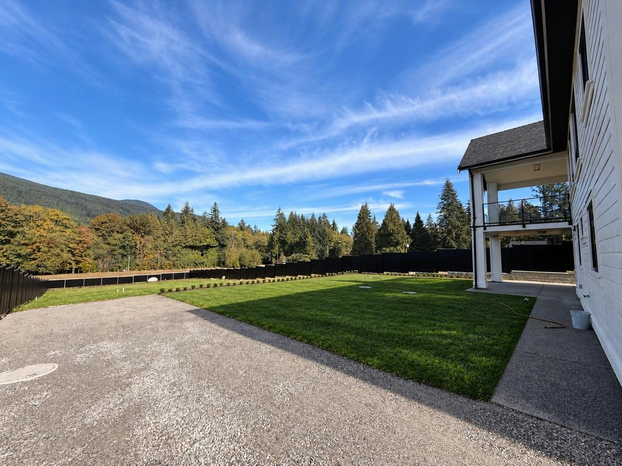 1203 Castle Road, Gibsons, BC, V0N 1V5 - 3