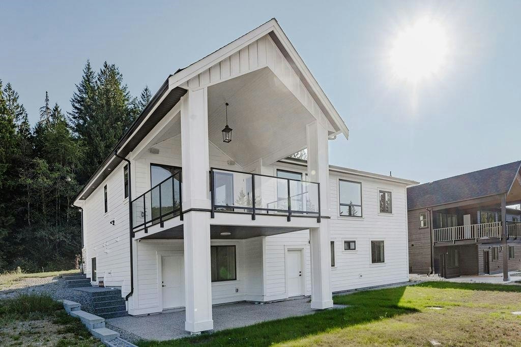 1203 Castle Road, Gibsons, BC, V0N 1V5 - 37