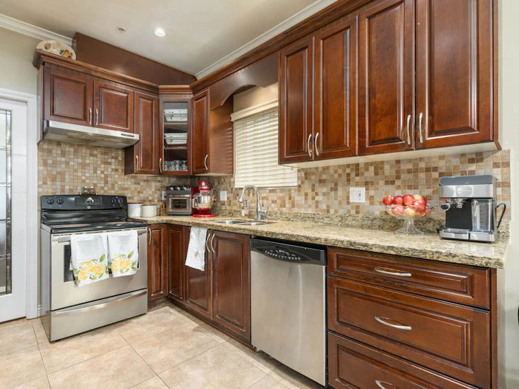 36 E 54 Avenue, Vancouver, BC, V5X 1N4 - 11