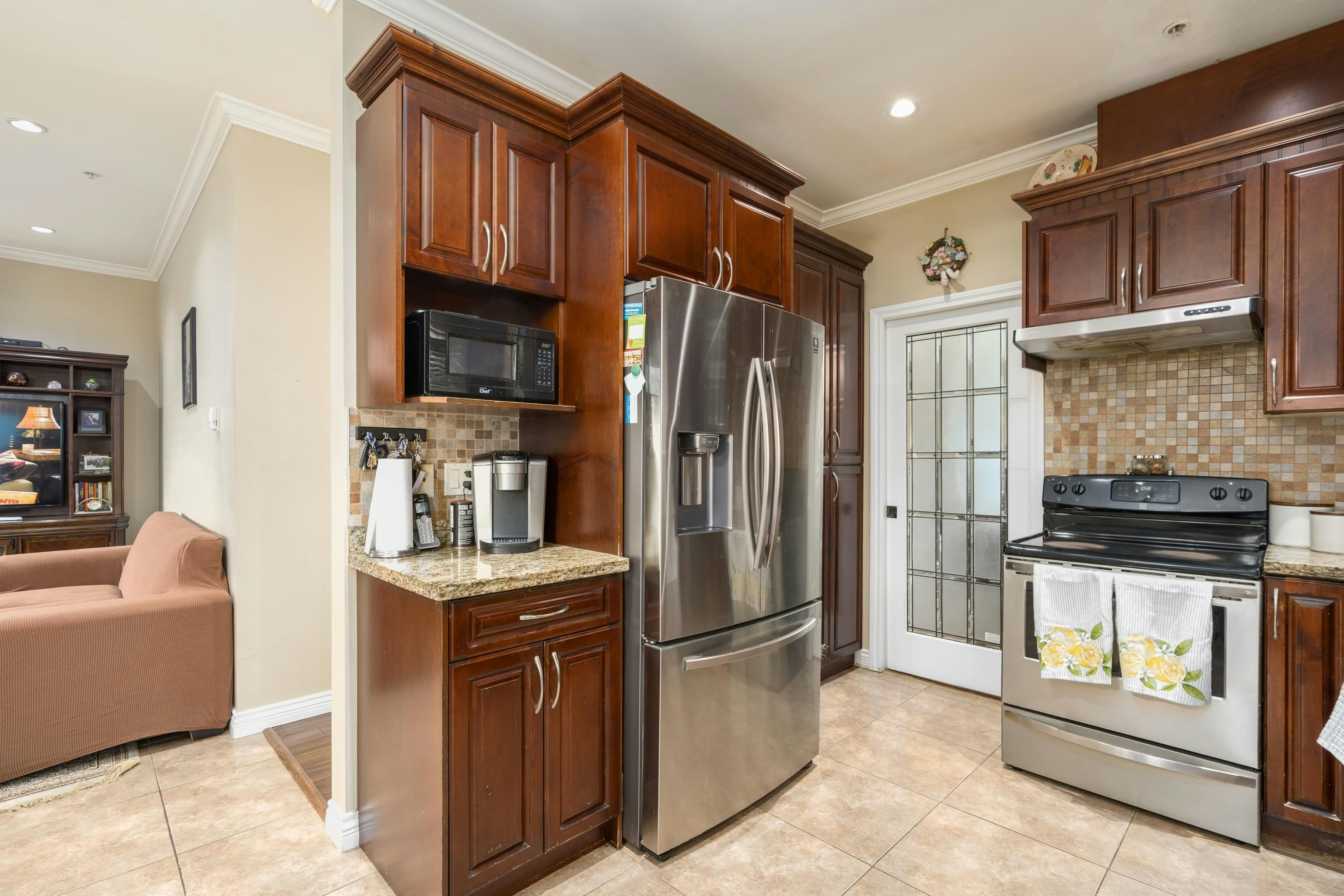 36 E 54 Avenue, Vancouver, BC, V5X 1N4 - 10