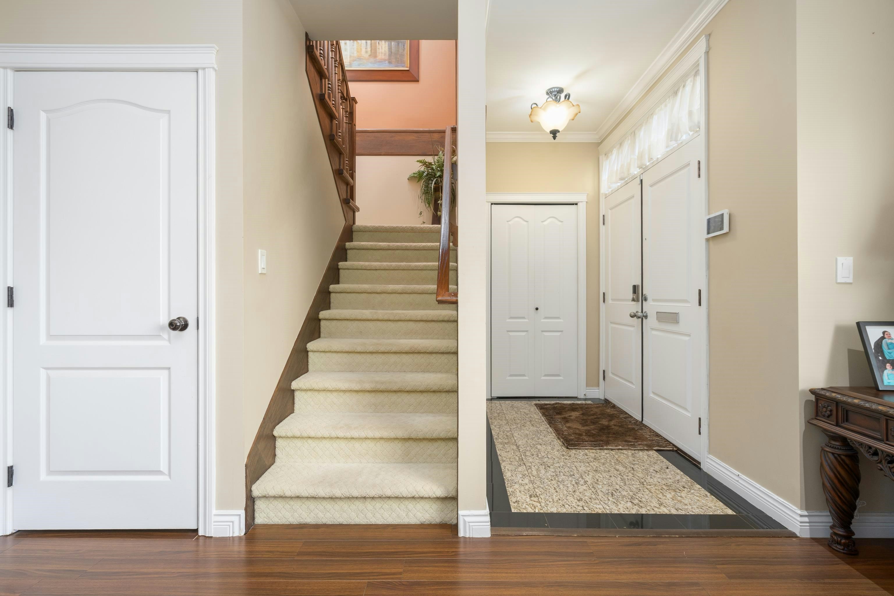 36 E 54 Avenue, Vancouver, BC, V5X 1N4 - 17