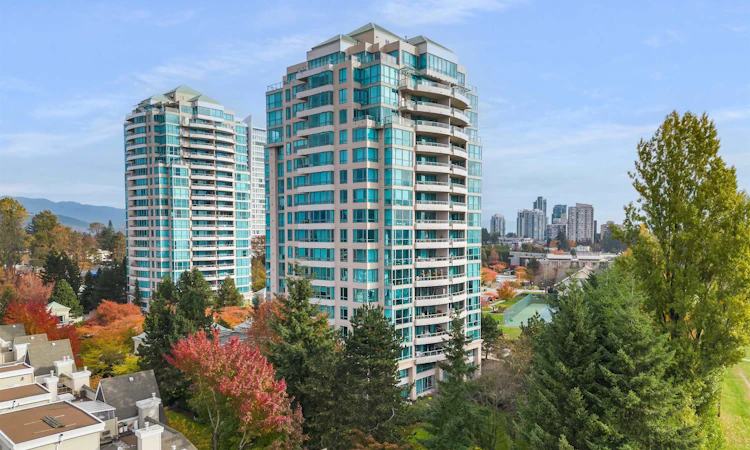 203-6622 Southoaks Crescent