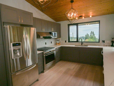 5125 Salal Road - 5