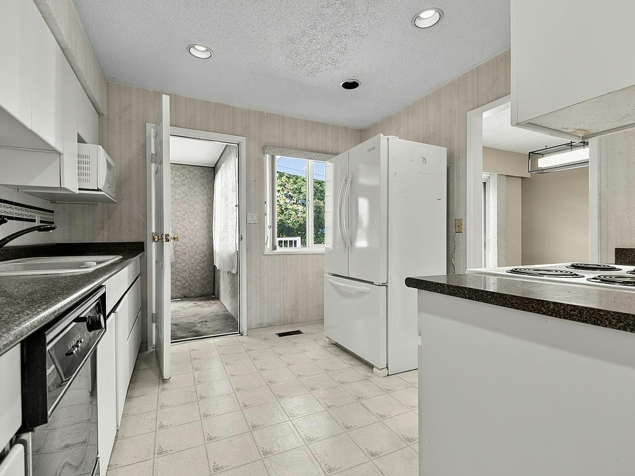 1106 Heywood Street, North Vancouver, BC, V7L 1H4 - 17