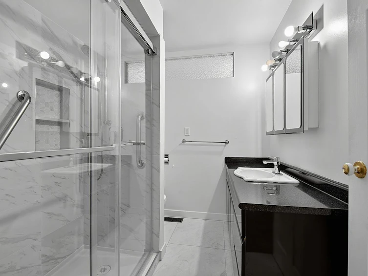 1106 Heywood Street, North Vancouver, BC, V7L 1H4 - 7
