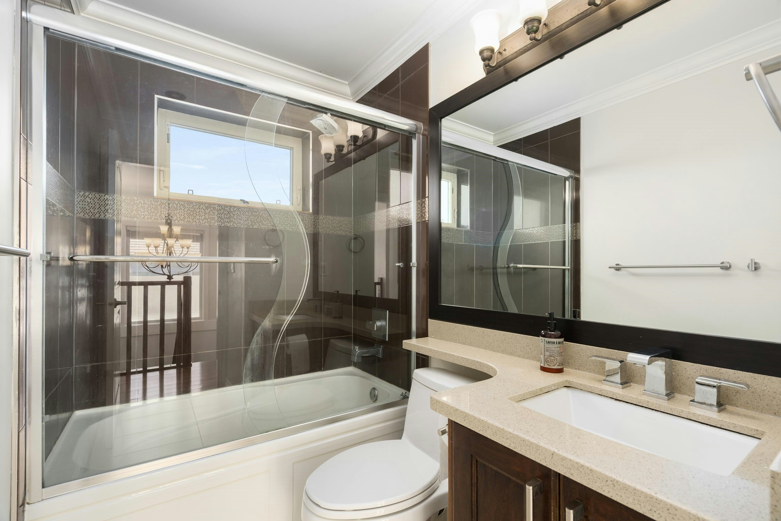 6387 Prince Albert Street, Vancouver, BC, V5W 3E7 - 25