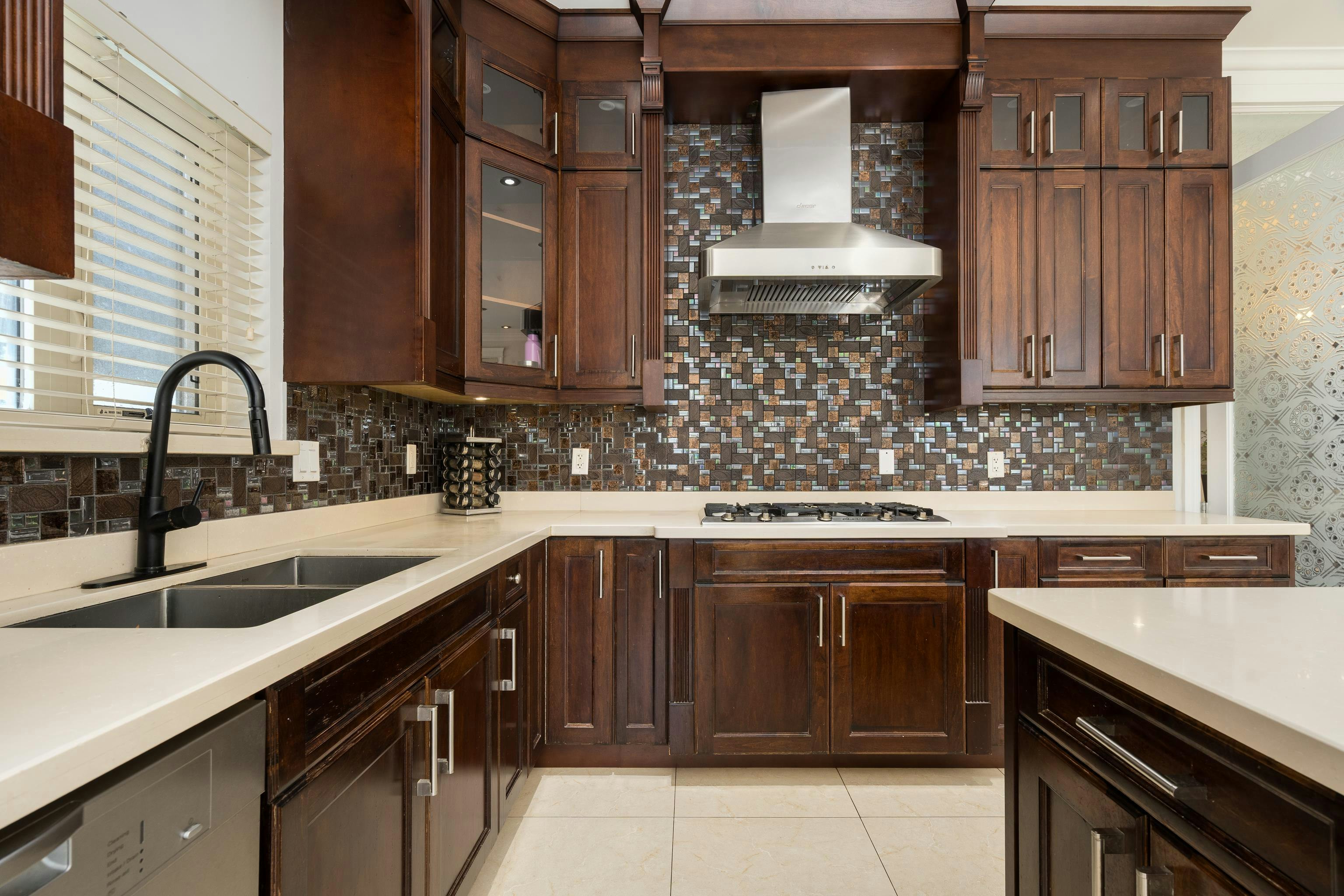 6387 Prince Albert Street, Vancouver, BC, V5W 3E7 - 15