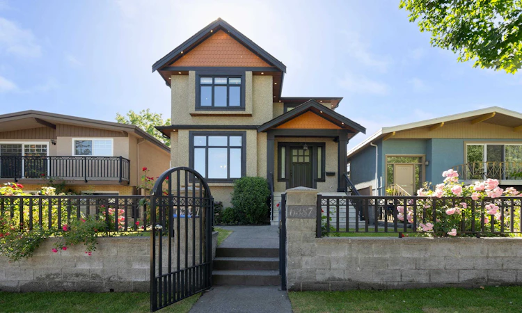 6387 Prince Albert Street