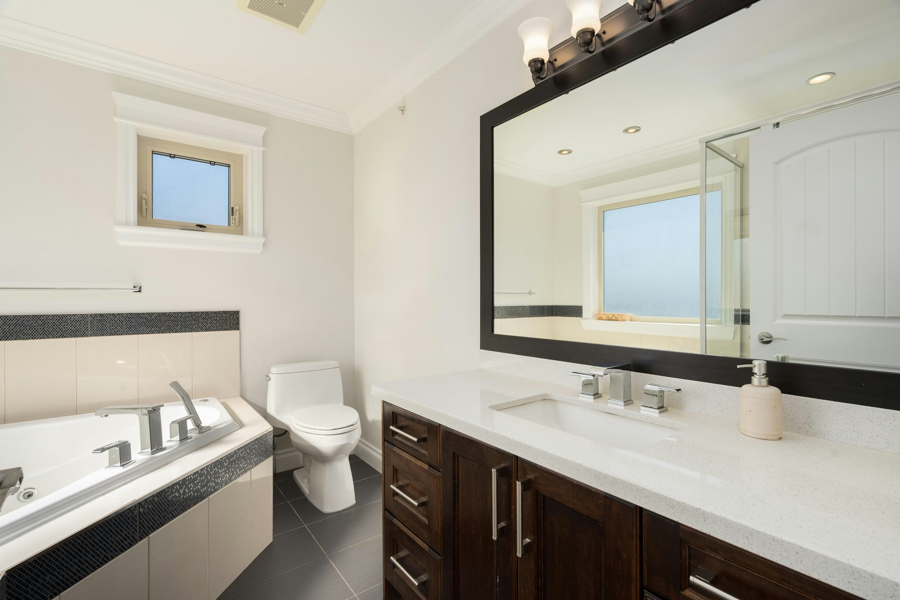 6387 Prince Albert Street, Vancouver, BC, V5W 3E7 - 30