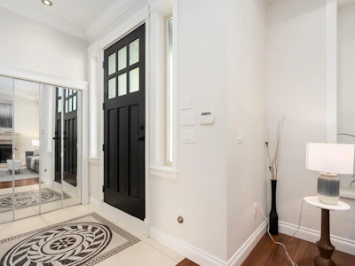6387 Prince Albert Street - 5