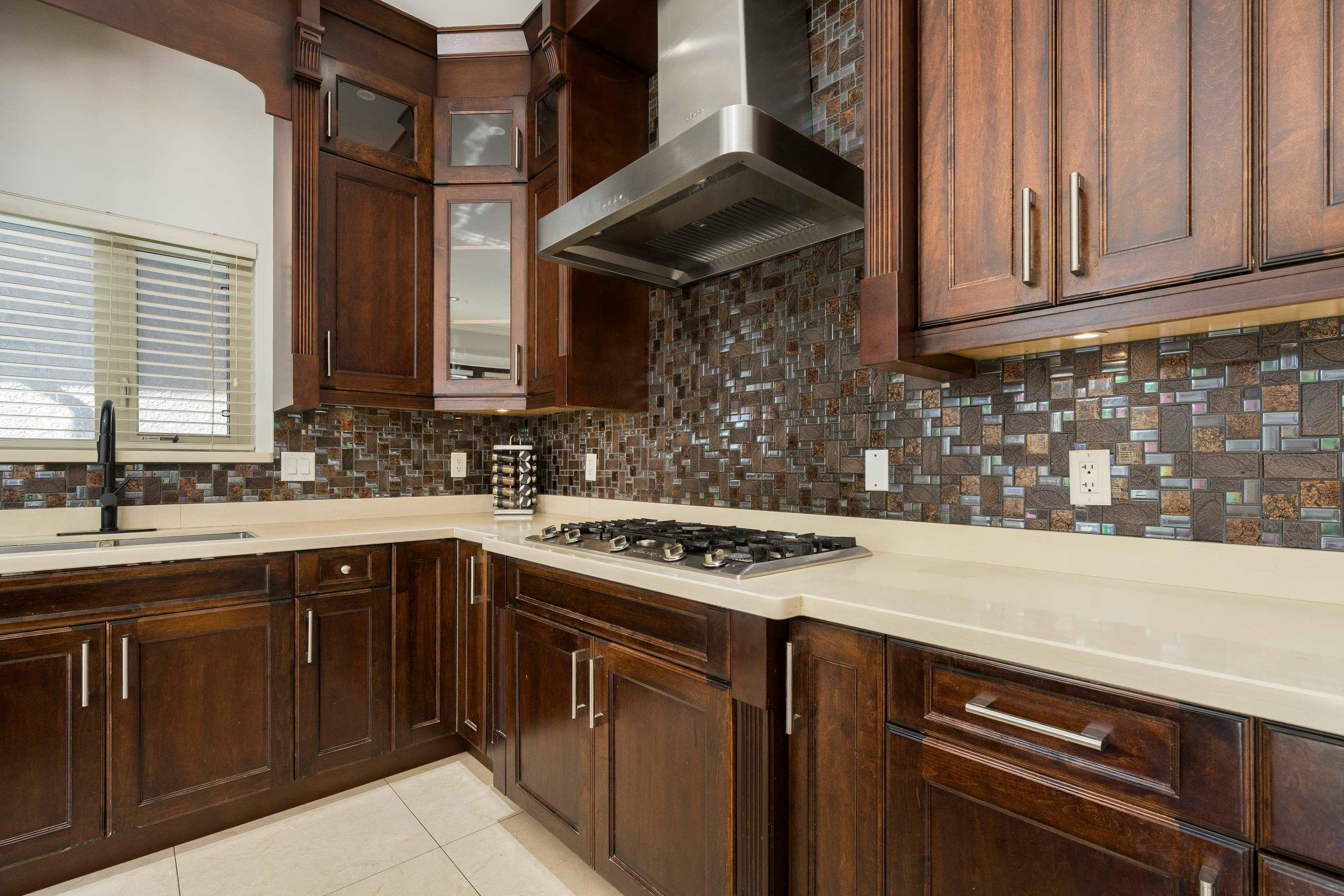 6387 Prince Albert Street, Vancouver, BC, V5W 3E7 - 14