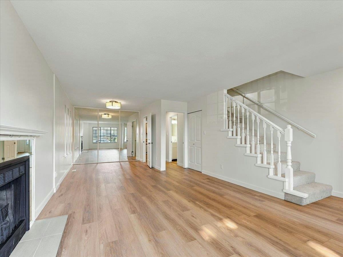 240 E 18th Street - 4