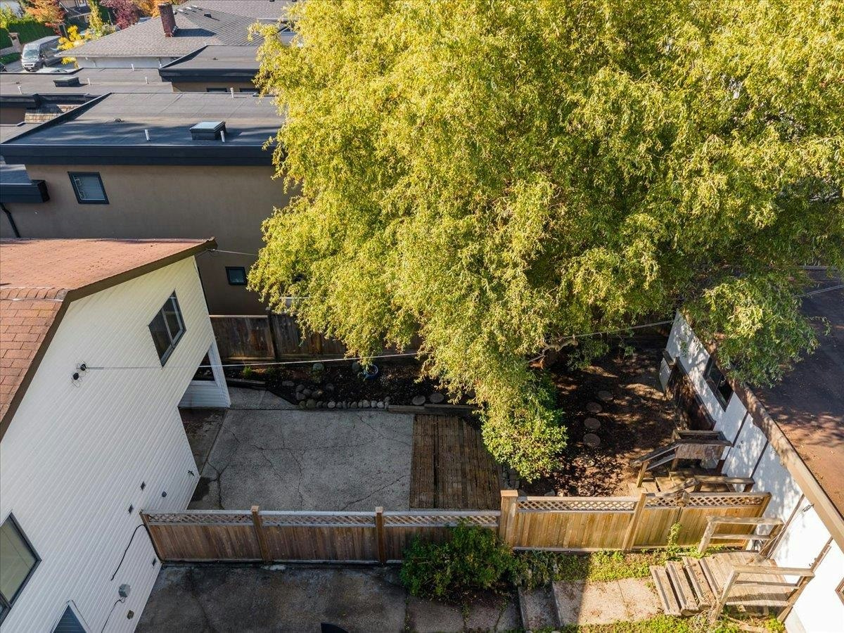 240 E 18th Street, North Vancouver, BC, V7L 2X6 - 27
