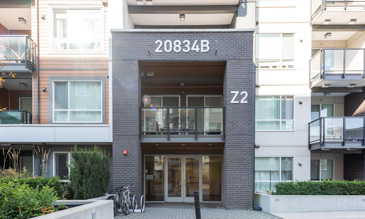 B324-20834 80 Avenue
