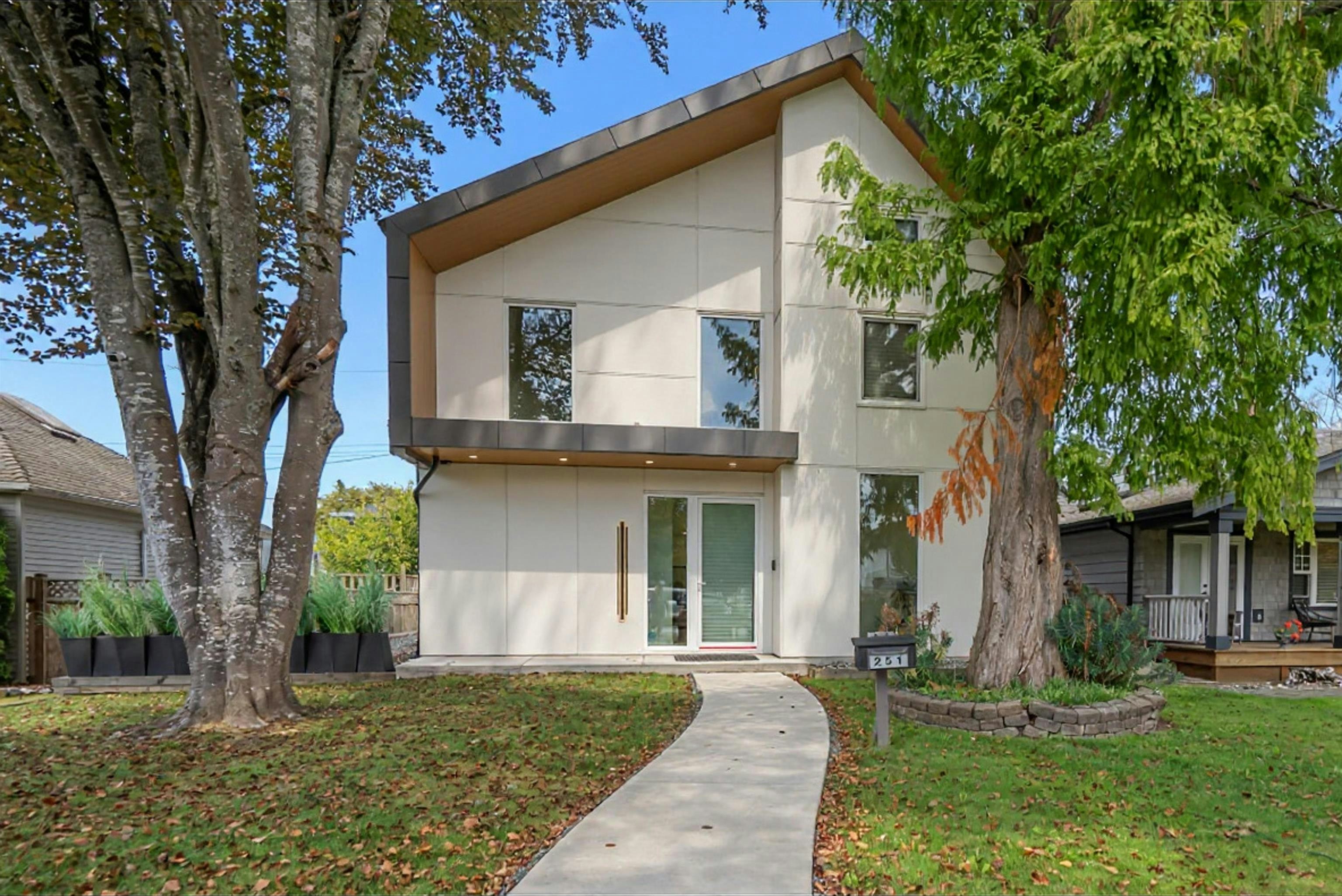 251 Douglas Crescent, Richmond, BC, V7B 1E4