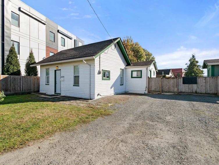 45874 Trethewey Avenue, Chilliwack, BC, V2P 1K5