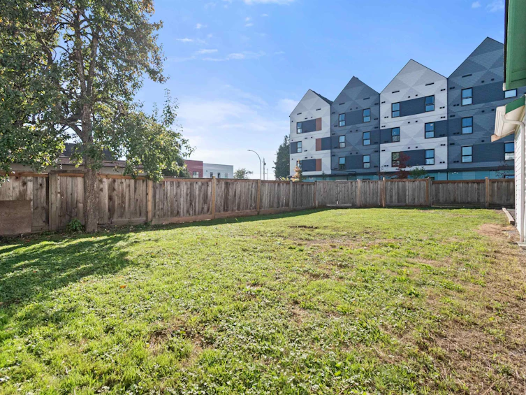 45874 Trethewey Avenue, Chilliwack, BC, V2P 1K5 - 24