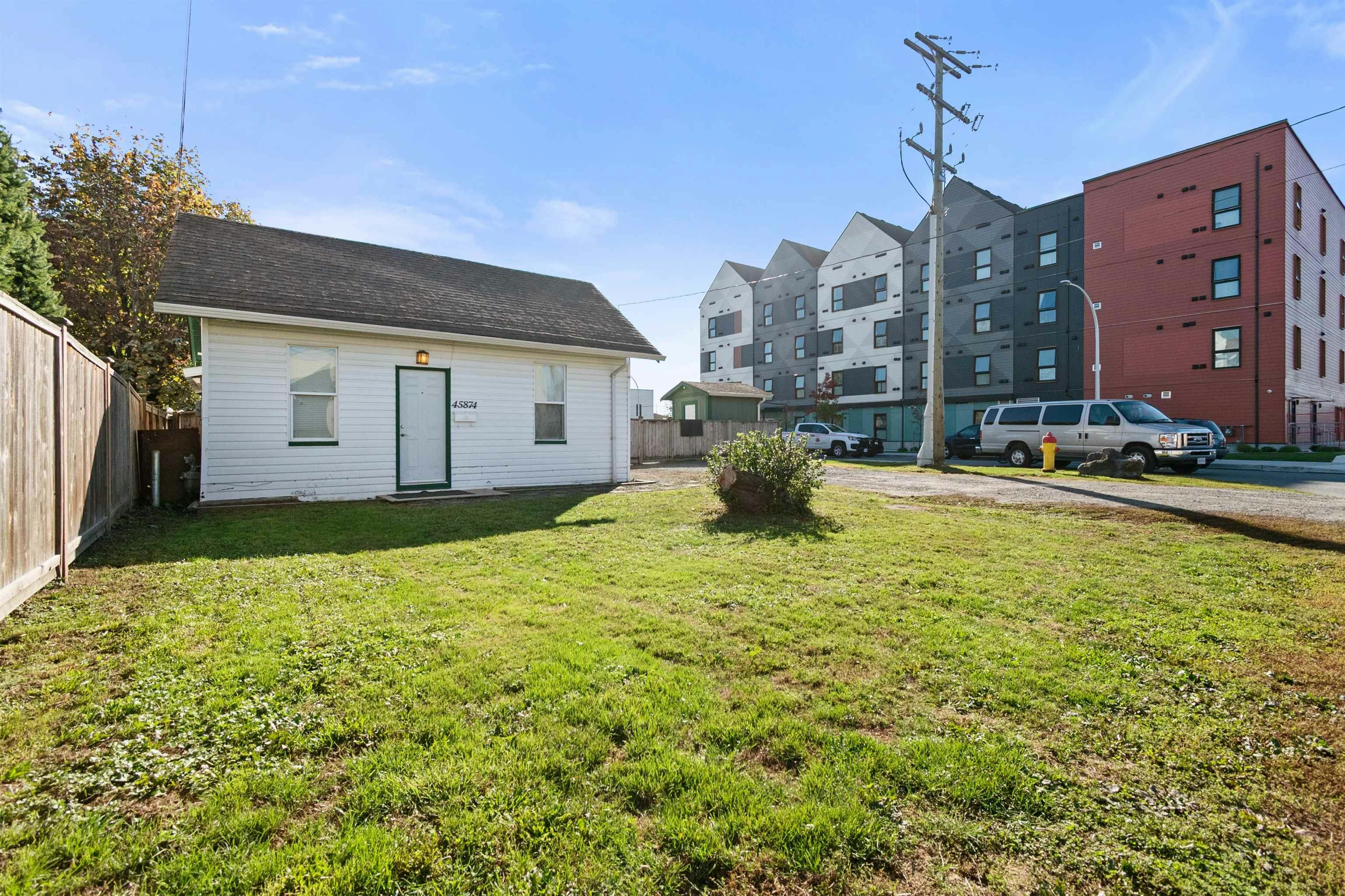 45874 Trethewey Avenue, Chilliwack, BC, V2P 1K5 - 28