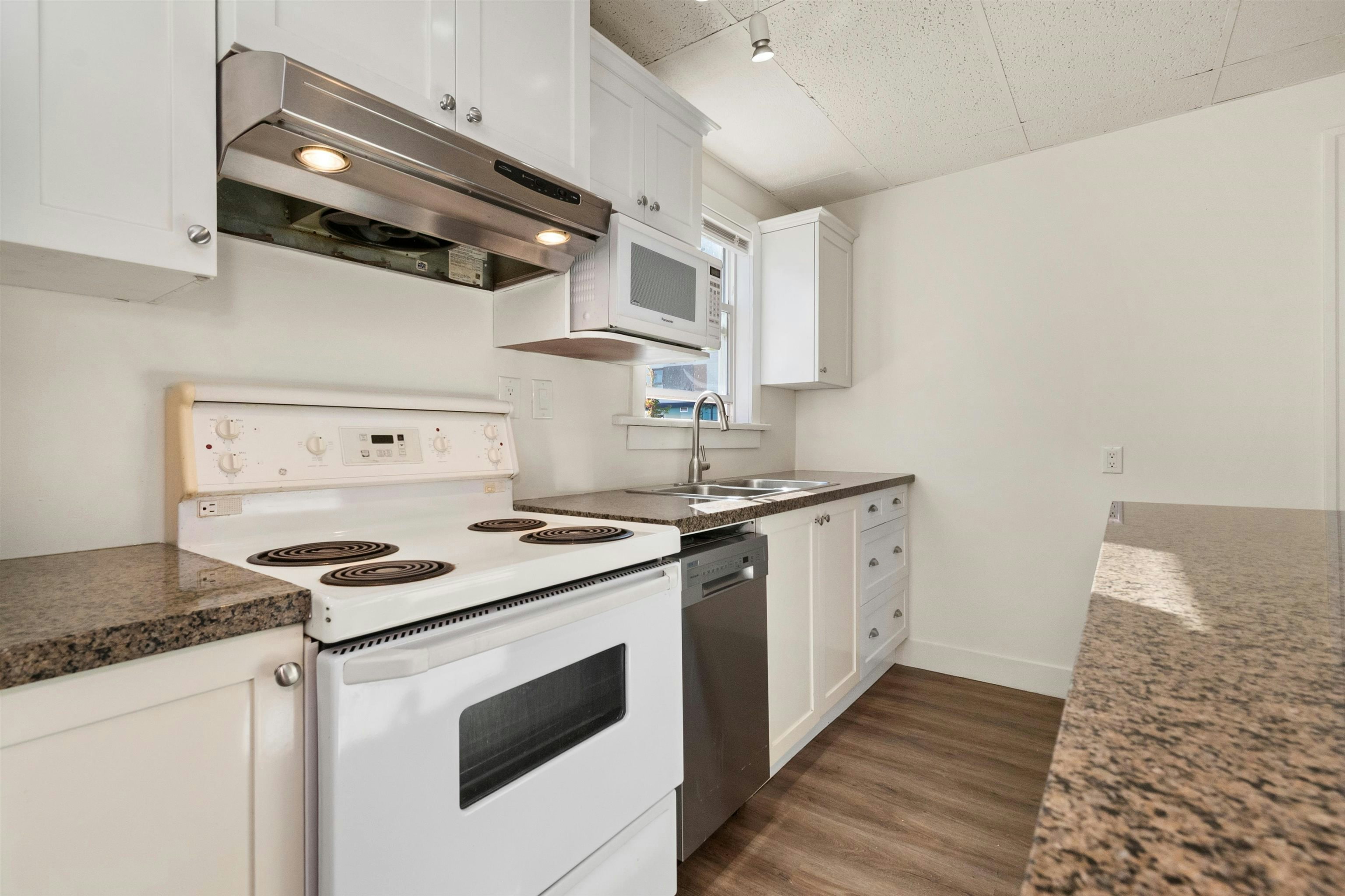 45874 Trethewey Avenue, Chilliwack, BC, V2P 1K5 - 6