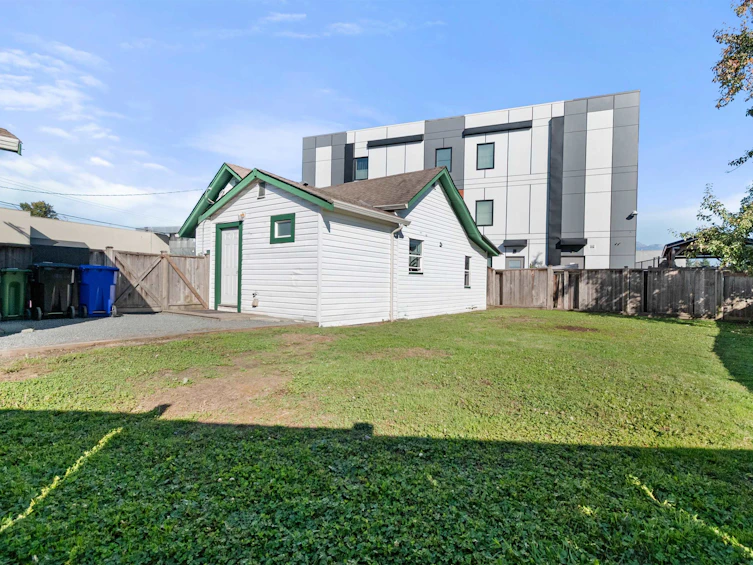 45874 Trethewey Avenue, Chilliwack, BC, V2P 1K5 - 25