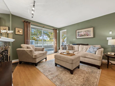 404-2388 Welcher Avenue - 2