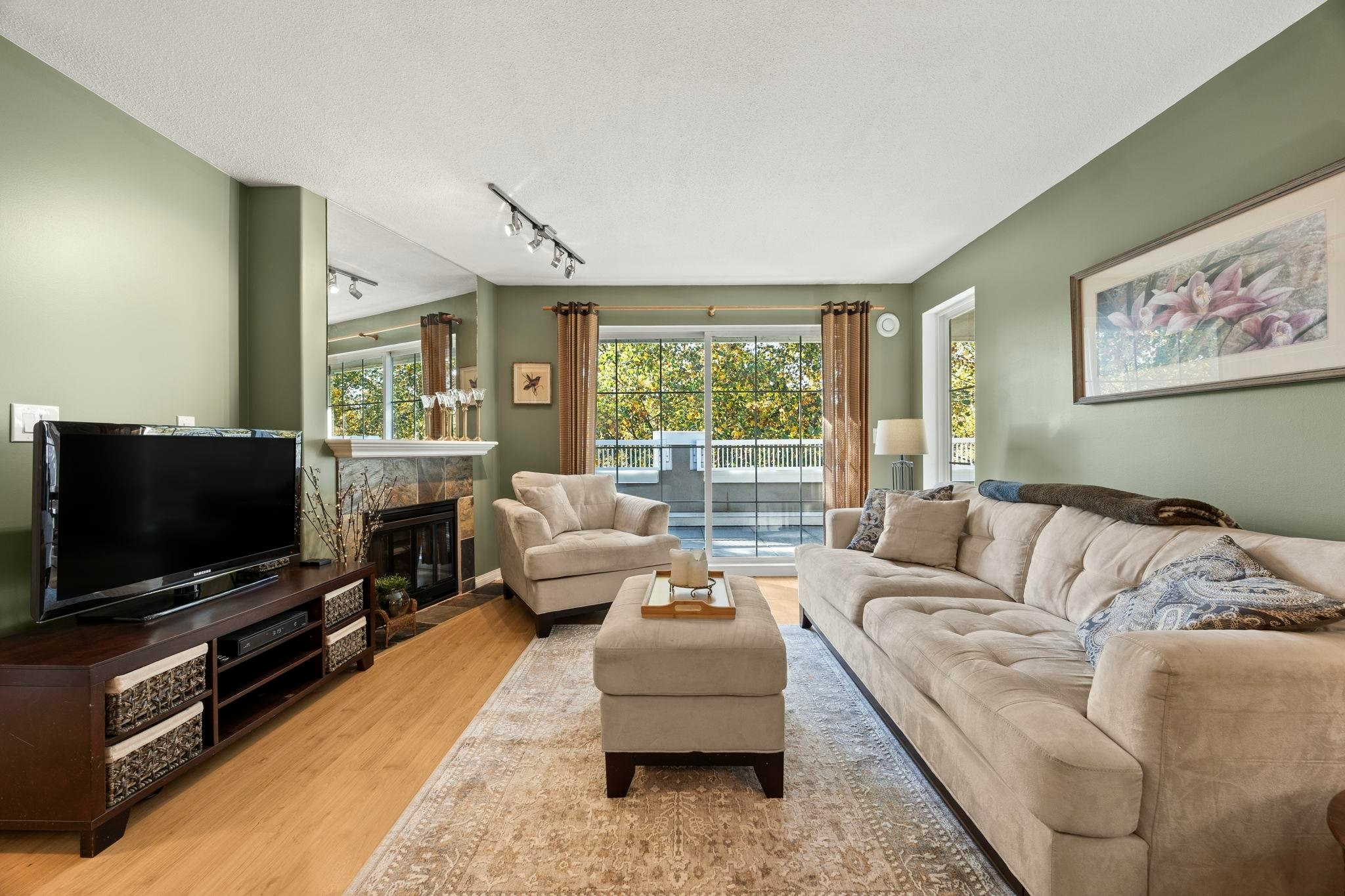 404-2388 Welcher Avenue - 3