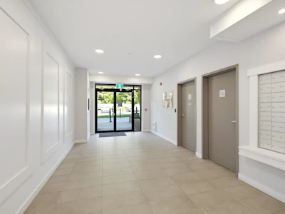 106-32690 14th Avenue - 4
