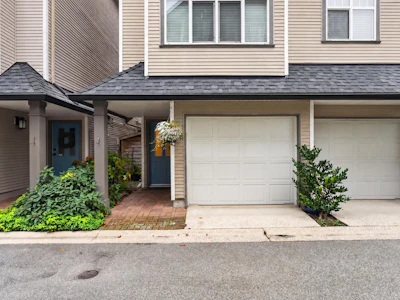 13-4111 Garry Street - 2