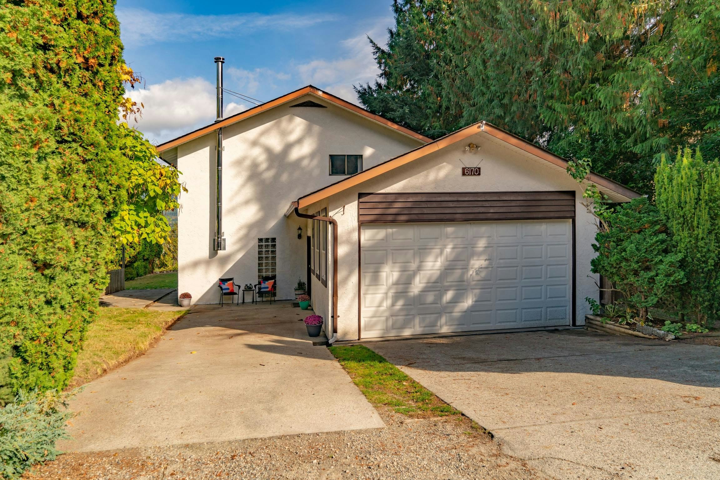 6170 Fairway Avenue, Sechelt, BC, V7Z 0L6 - 38