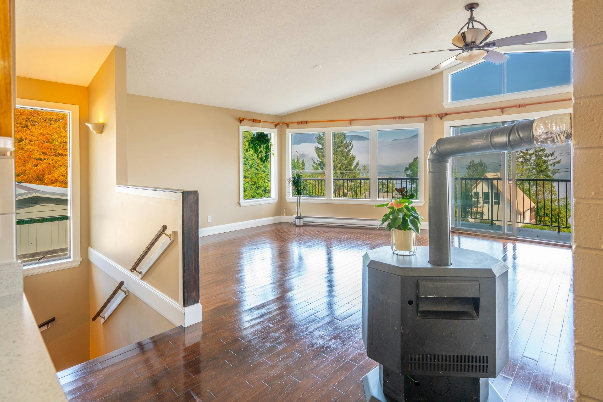 6170 Fairway Avenue, Sechelt, BC, V7Z 0L6 - 13