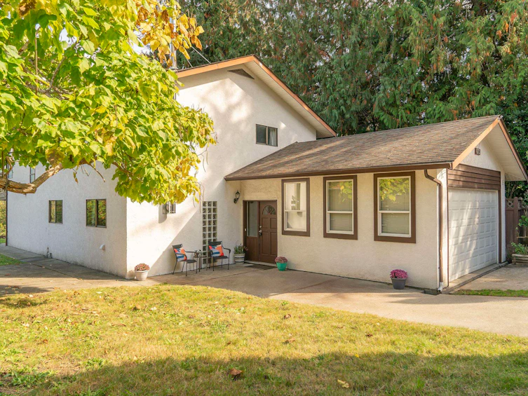 6170 Fairway Avenue, Sechelt, BC, V7Z 0L6