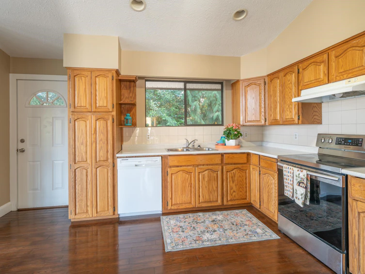 6170 Fairway Avenue, Sechelt, BC, V7Z 0L6 - 15