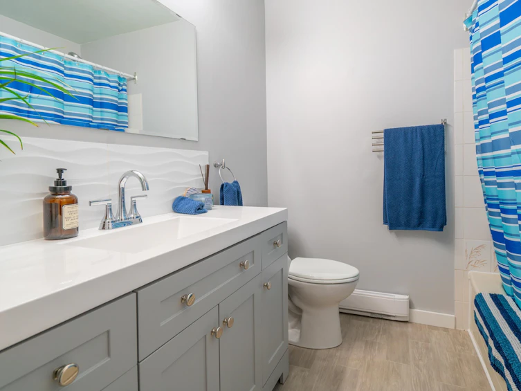 6170 Fairway Avenue, Sechelt, BC, V7Z 0L6 - 17