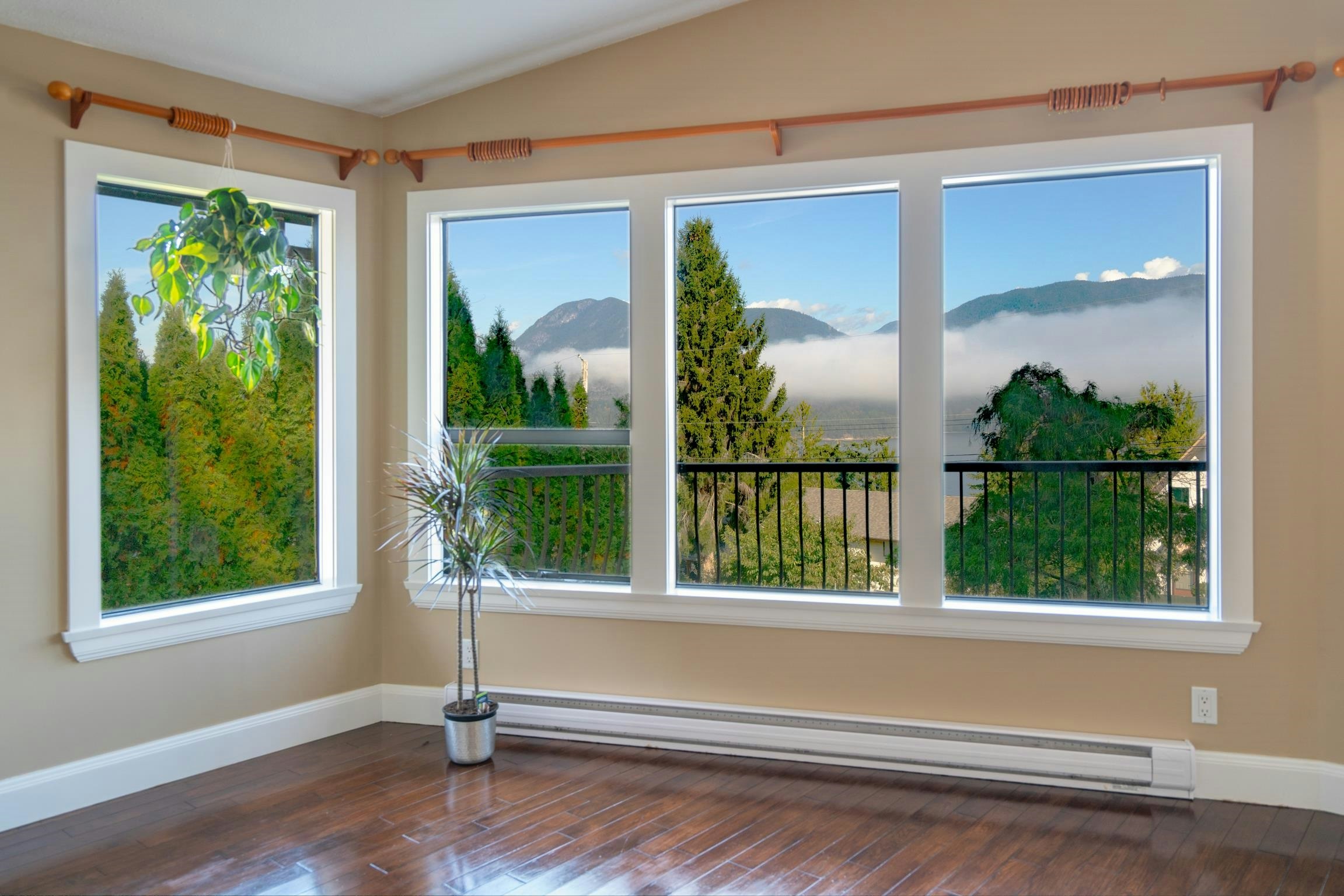 6170 Fairway Avenue, Sechelt, BC, V7Z 0L6 - 9