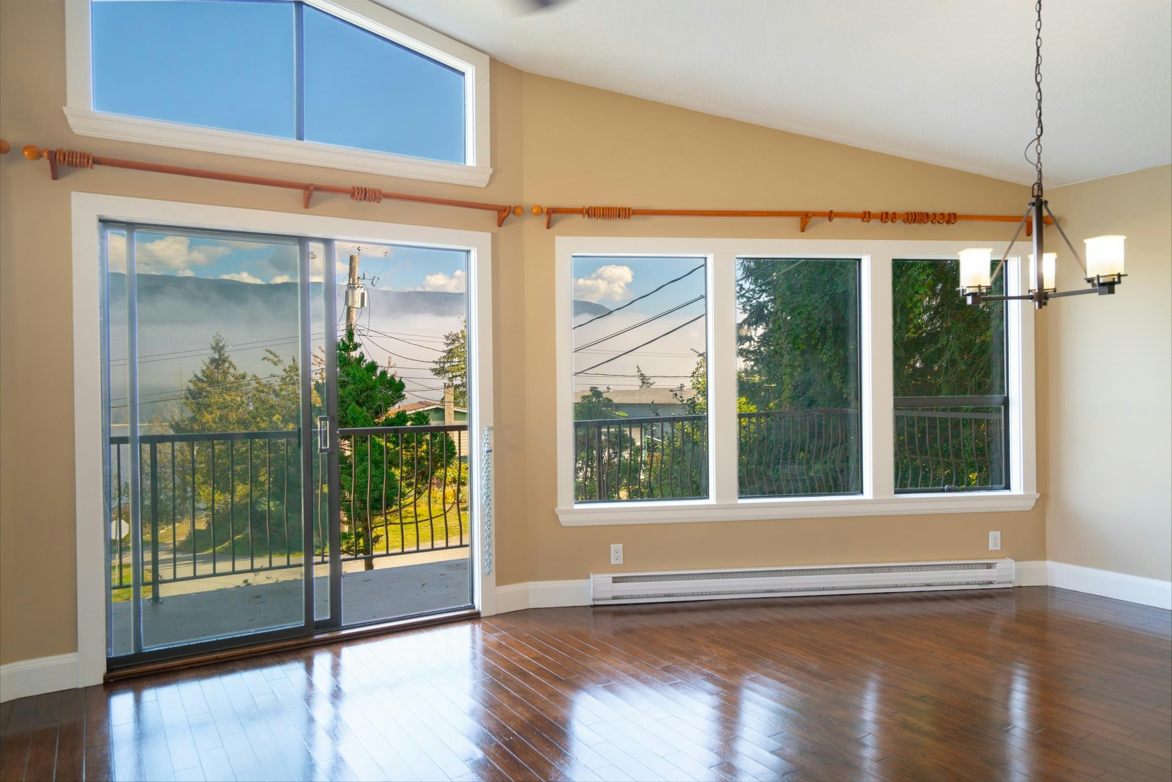 6170 Fairway Avenue, Sechelt, BC, V7Z 0L6 - 7