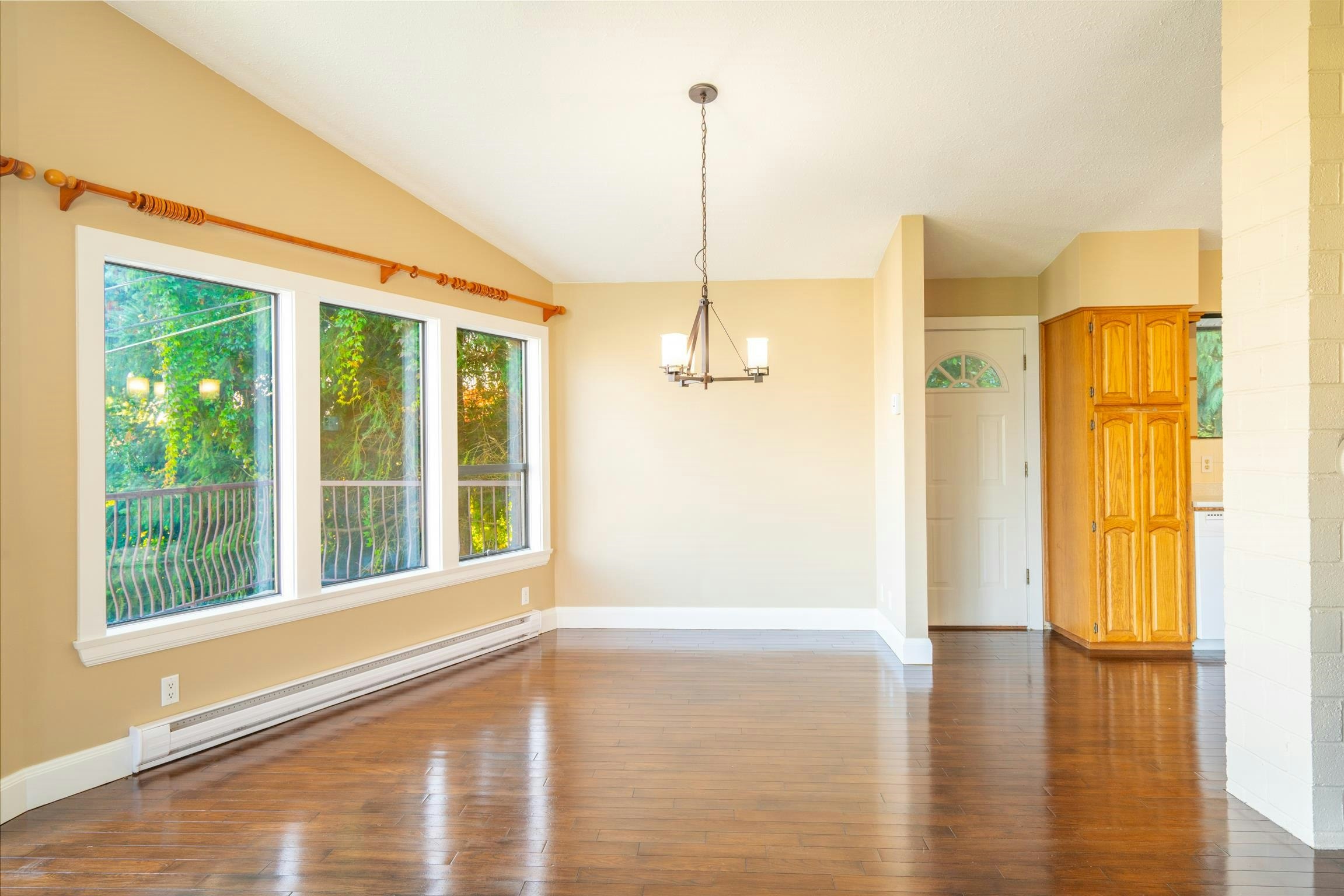 6170 Fairway Avenue, Sechelt, BC, V7Z 0L6 - 11