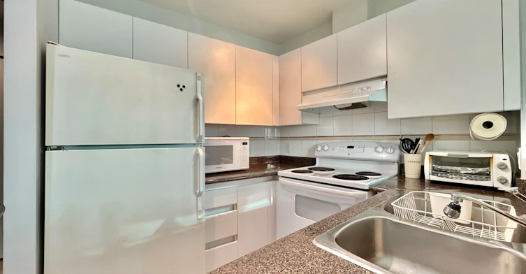 501-989 Nelson Street, Vancouver, BC, V6Z 2S1 - 7
