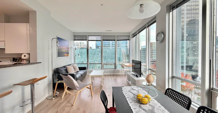 501-989 Nelson Street, Vancouver, BC, V6Z 2S1