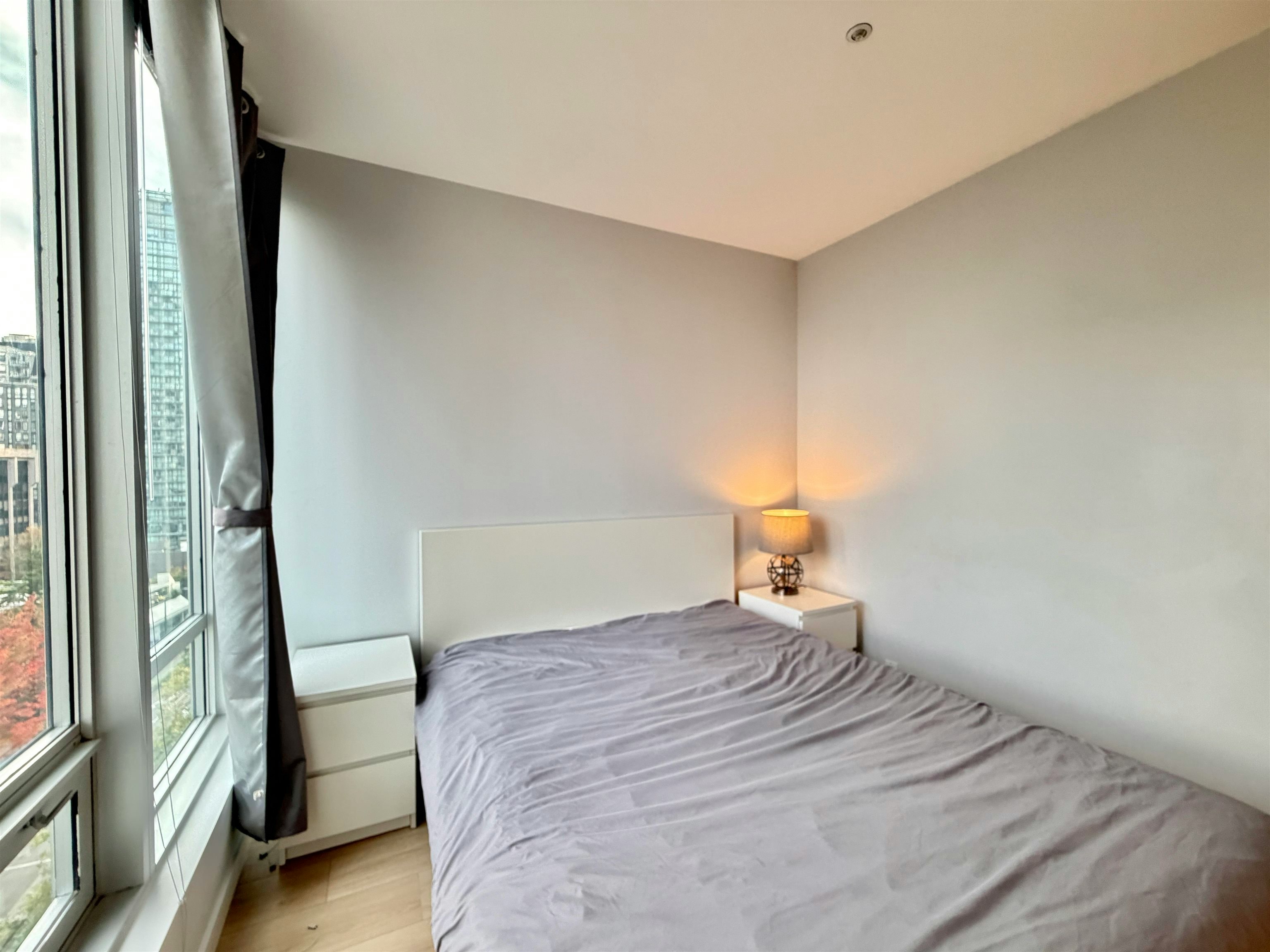 501-989 Nelson Street, Vancouver, BC, V6Z 2S1 - 11