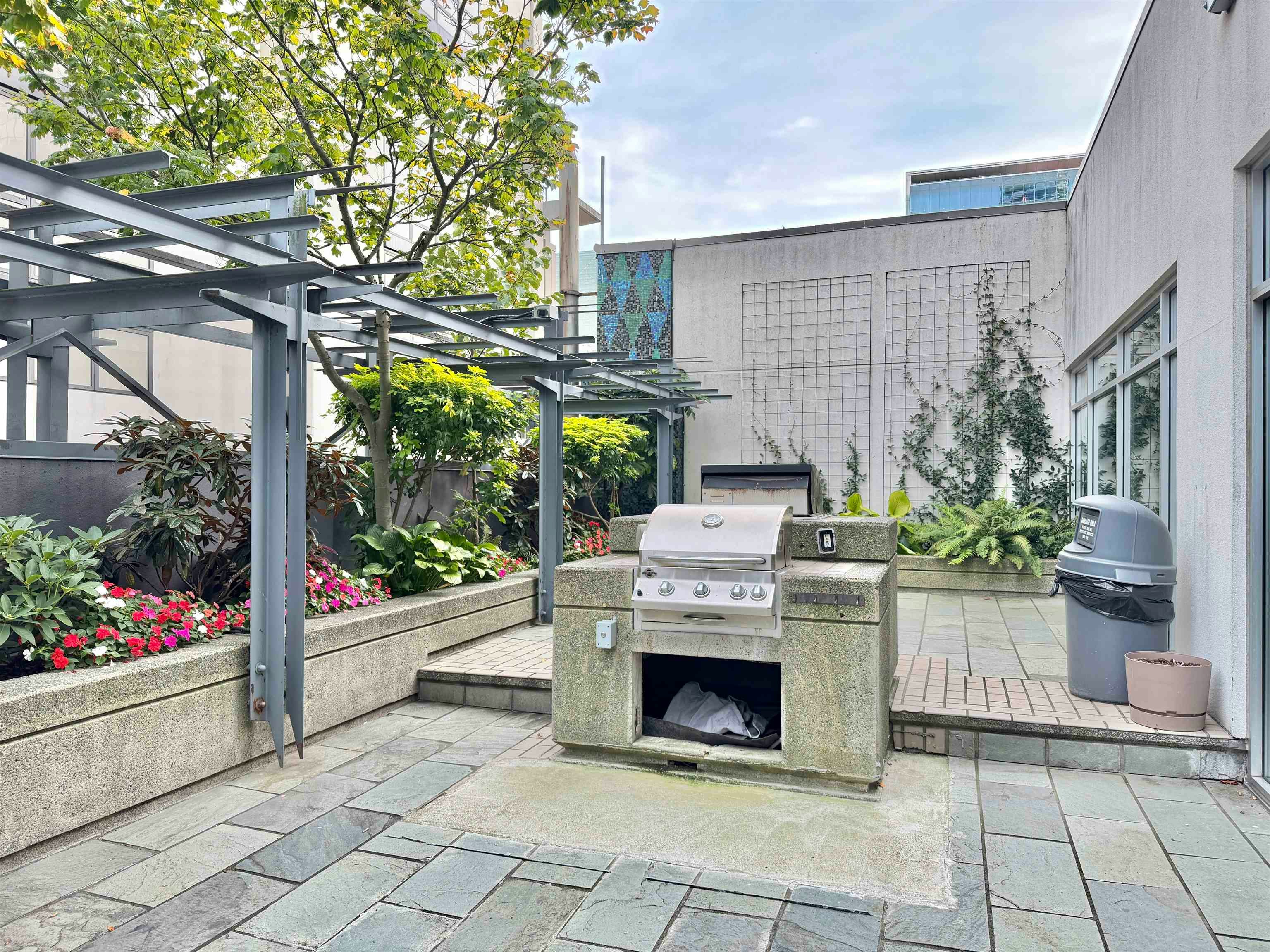 501-989 Nelson Street, Vancouver, BC, V6Z 2S1 - 18