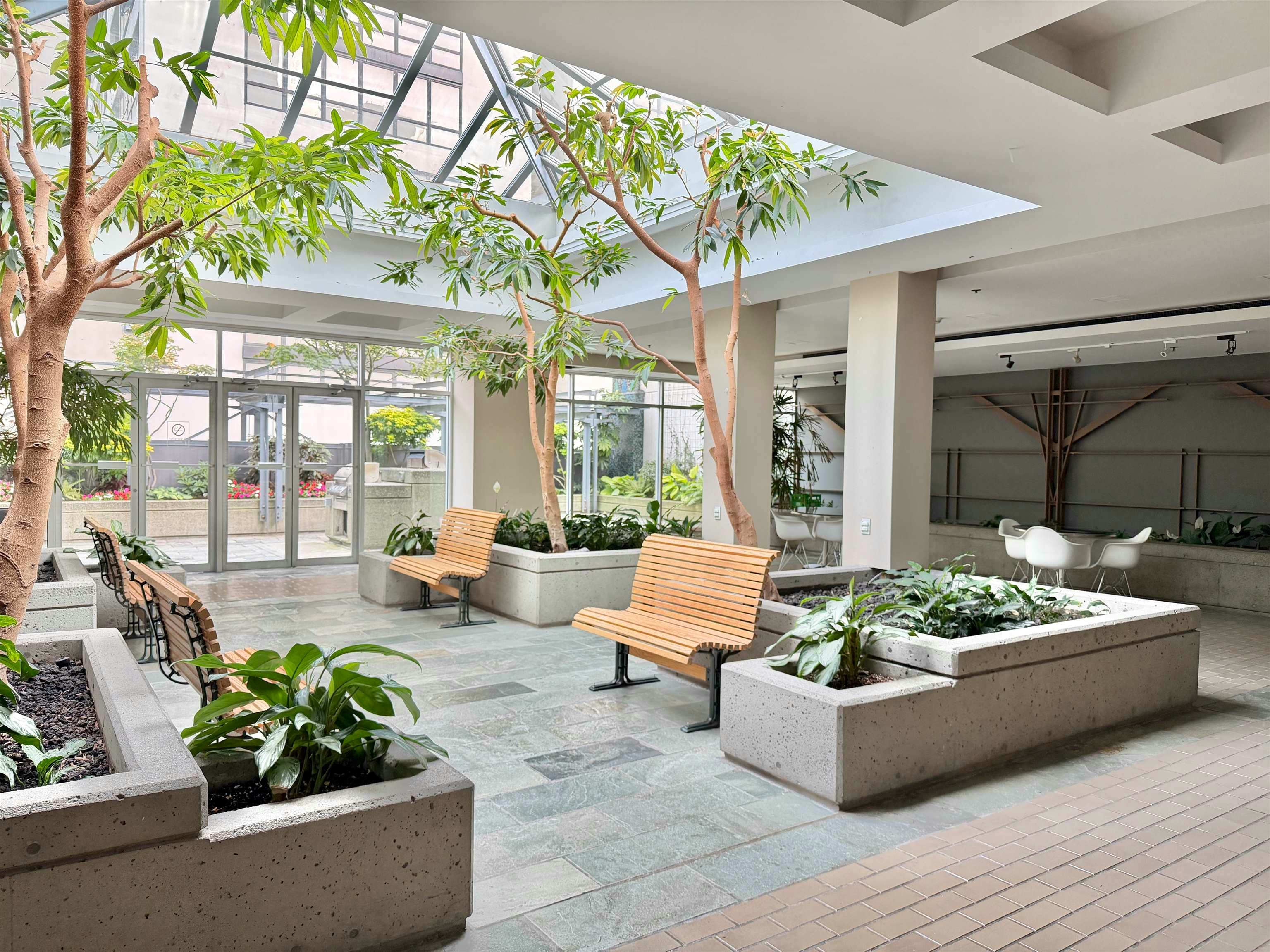 501-989 Nelson Street, Vancouver, BC, V6Z 2S1 - 16