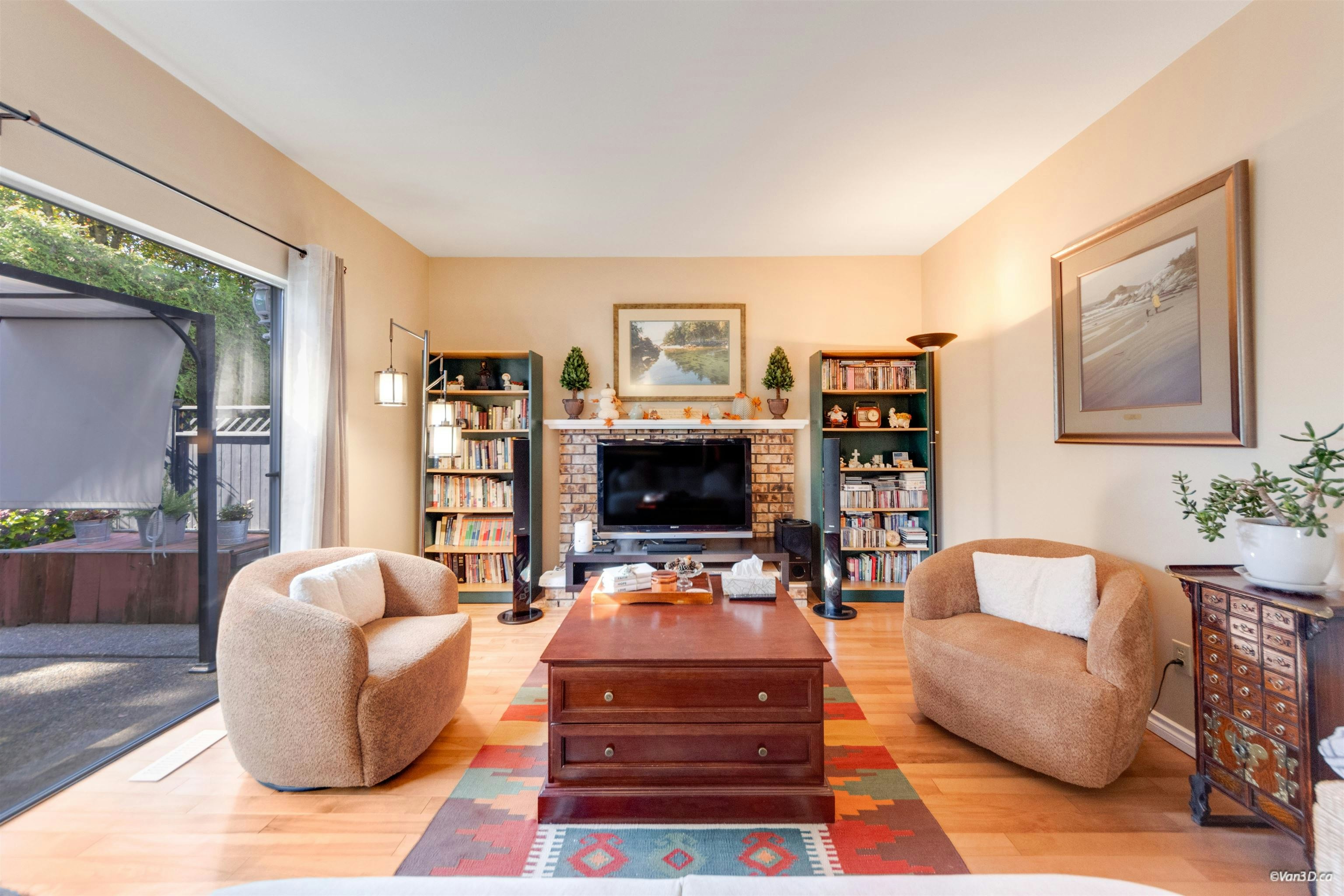 15486 94 Avenue, Surrey, BC, V3R 9C9