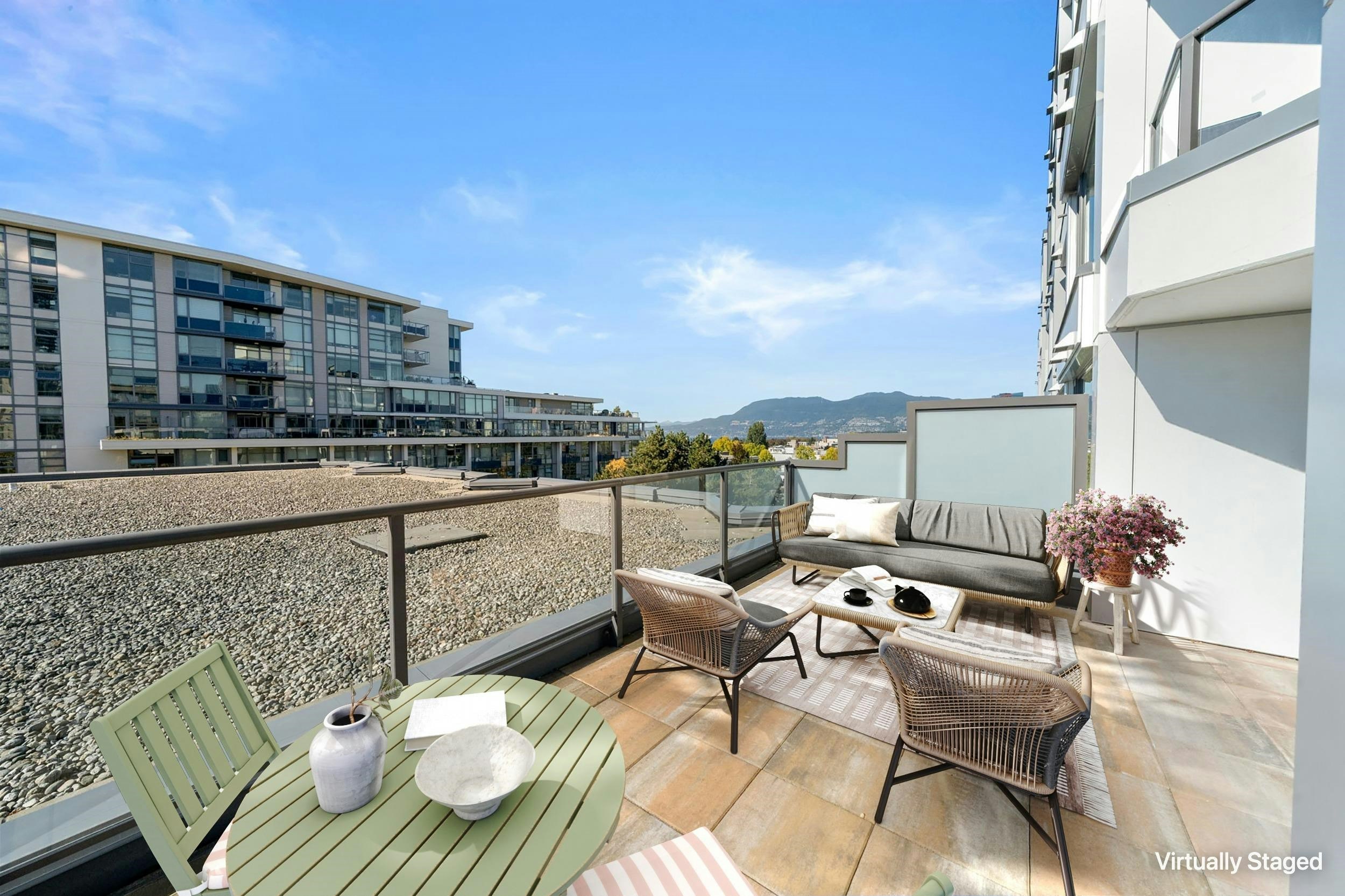 703-2201 Pine Street, Vancouver, BC, V6J 5E7