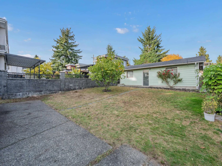 3631 Wellington Avenue, Vancouver, BC, V5R 4Z4 - 5