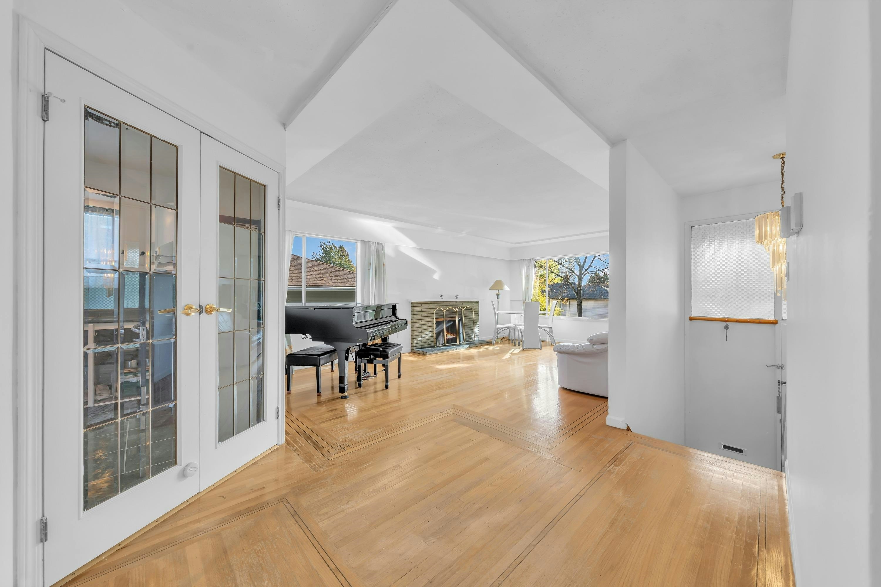 3631 Wellington Avenue, Vancouver, BC, V5R 4Z4 - 14