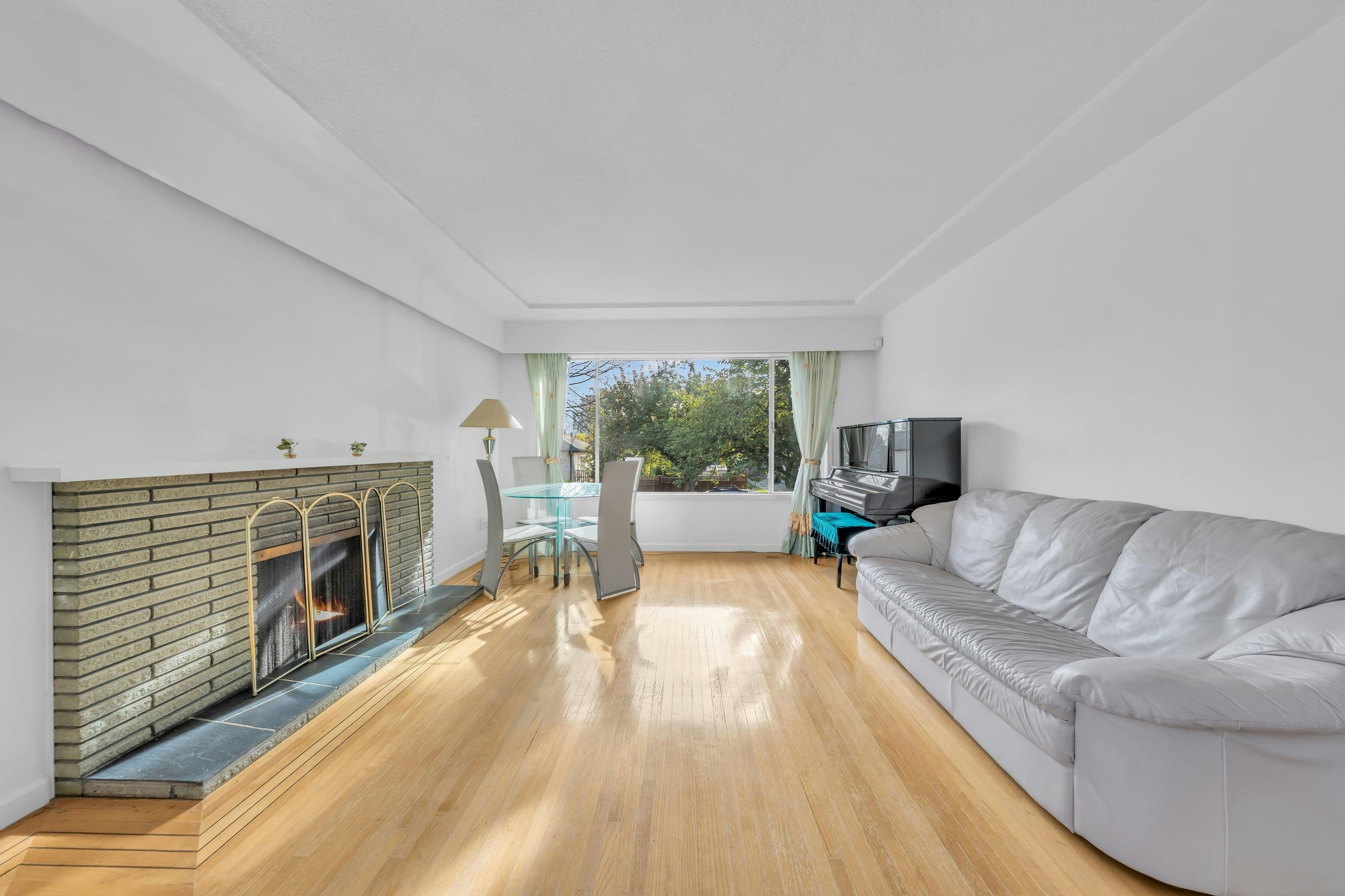 3631 Wellington Avenue, Vancouver, BC, V5R 4Z4 - 12