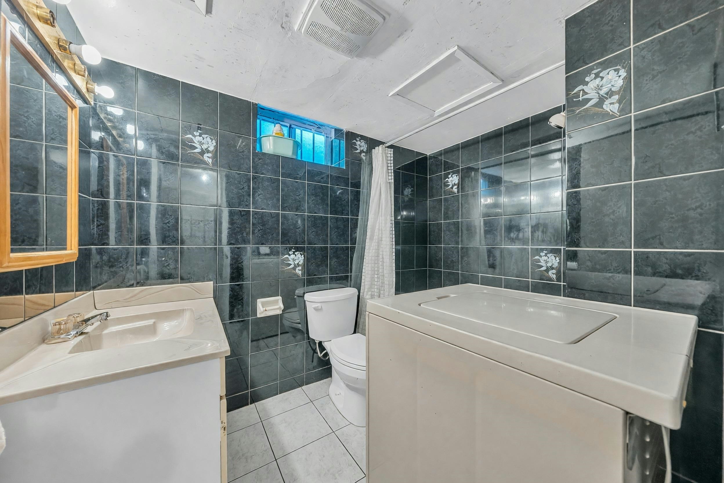 3631 Wellington Avenue, Vancouver, BC, V5R 4Z4 - 35