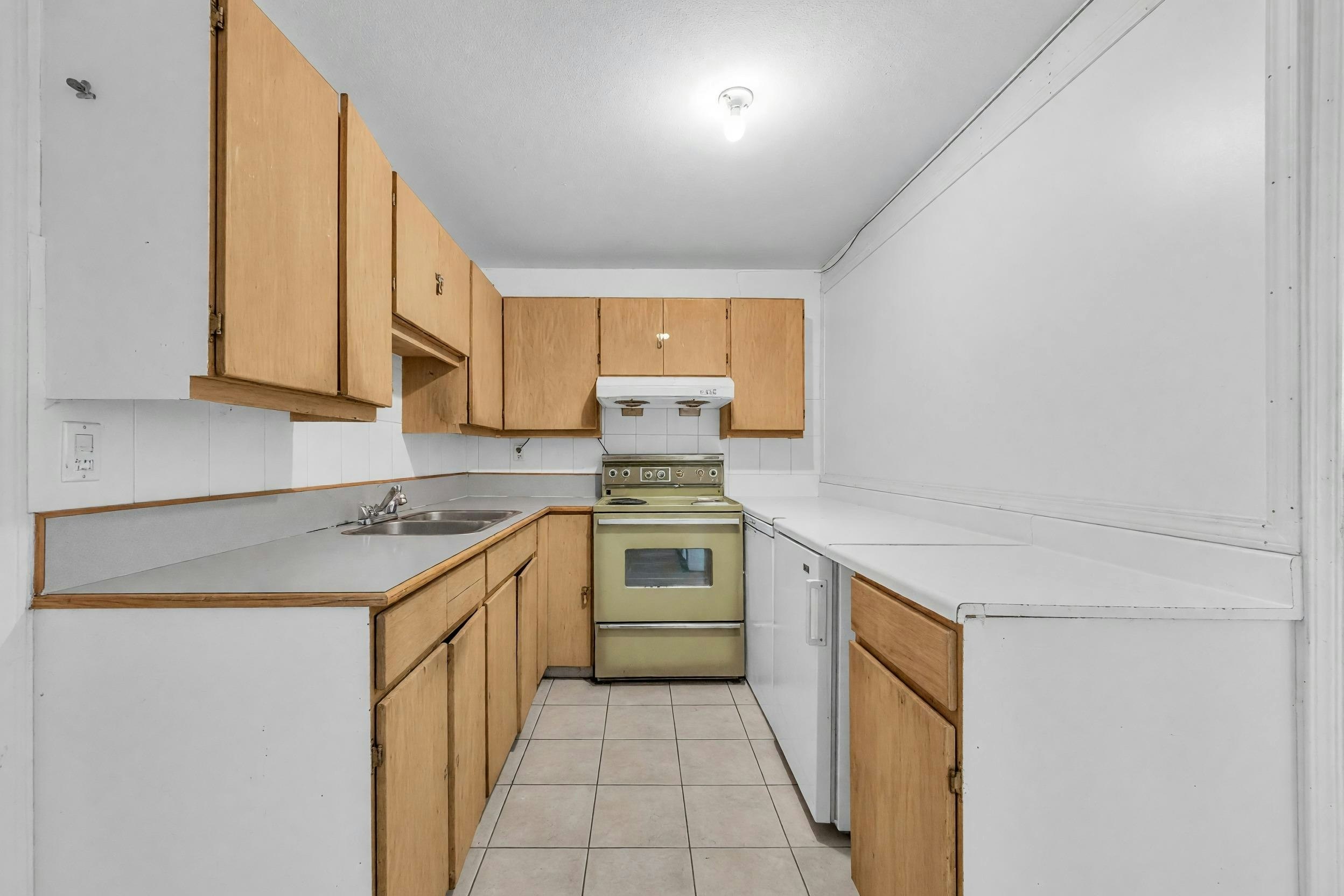 3631 Wellington Avenue, Vancouver, BC, V5R 4Z4 - 33